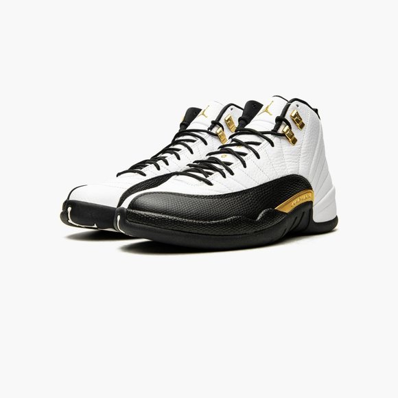 Royalty Taxi AIR JORDAN 12 Size 8